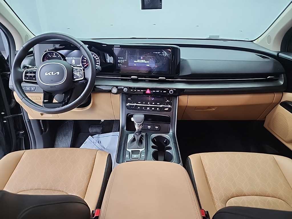 KIA Carnival - Vista 7