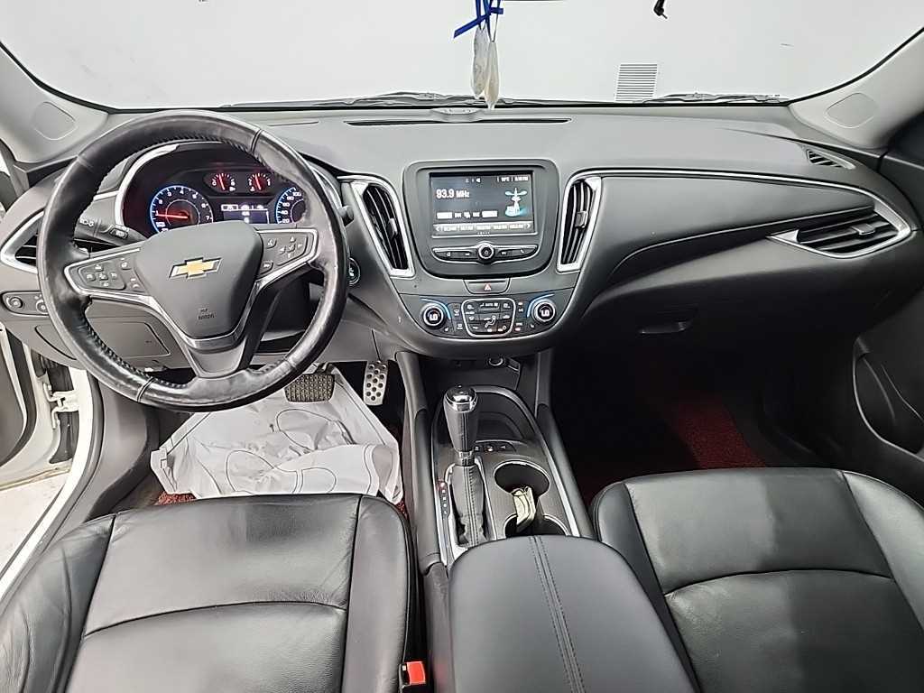 Chevrolet Malibu - Vista 7