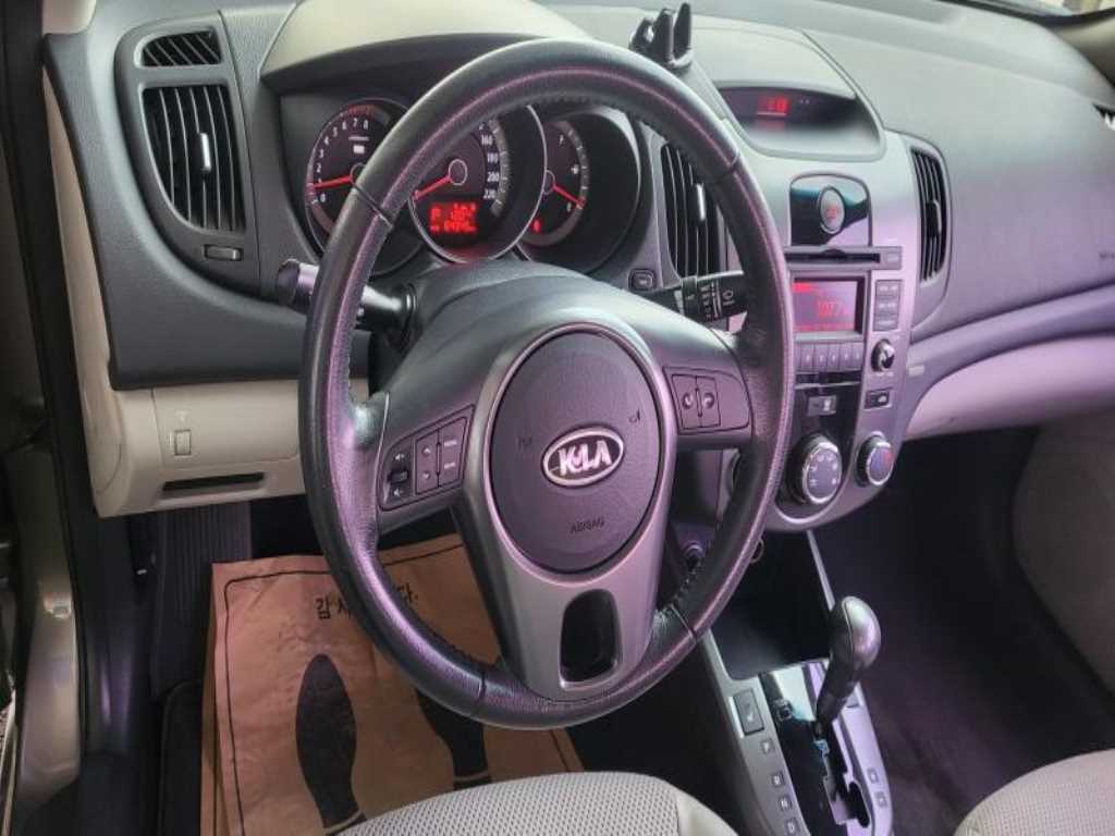 KIA Forte 2010 - Importación desde Corea - HF Imports Iquique - Foto 13