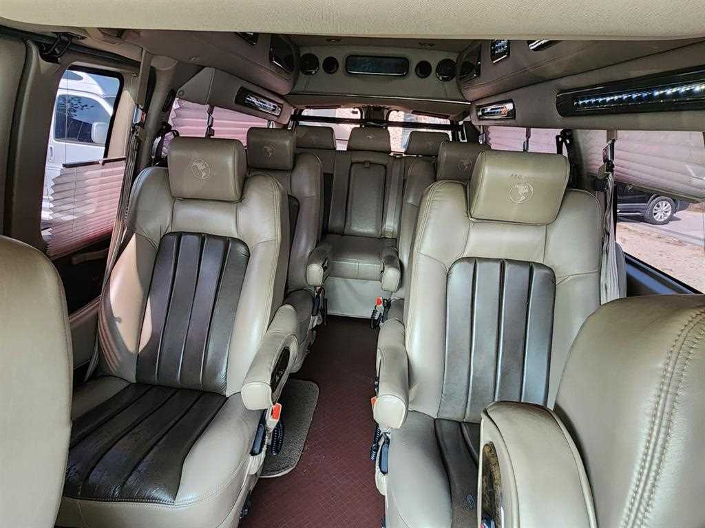 Chevrolet Express van - Vista 10