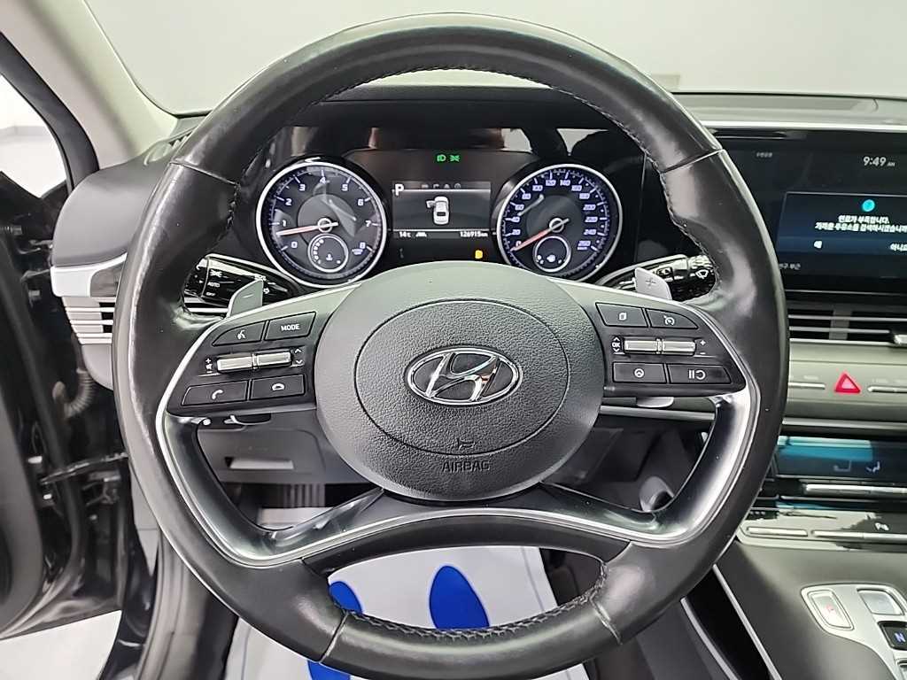 HYUNDAI Grandeur - Vista 9