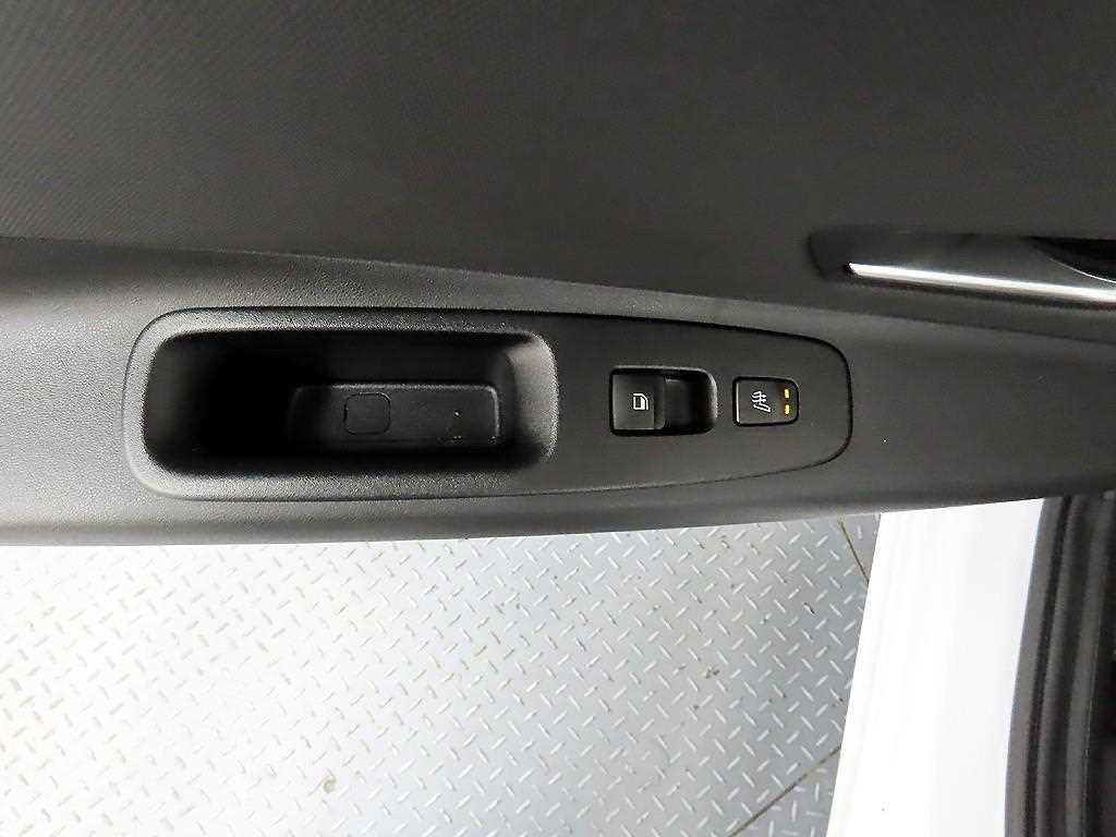 HYUNDAI Avante - Vista 12