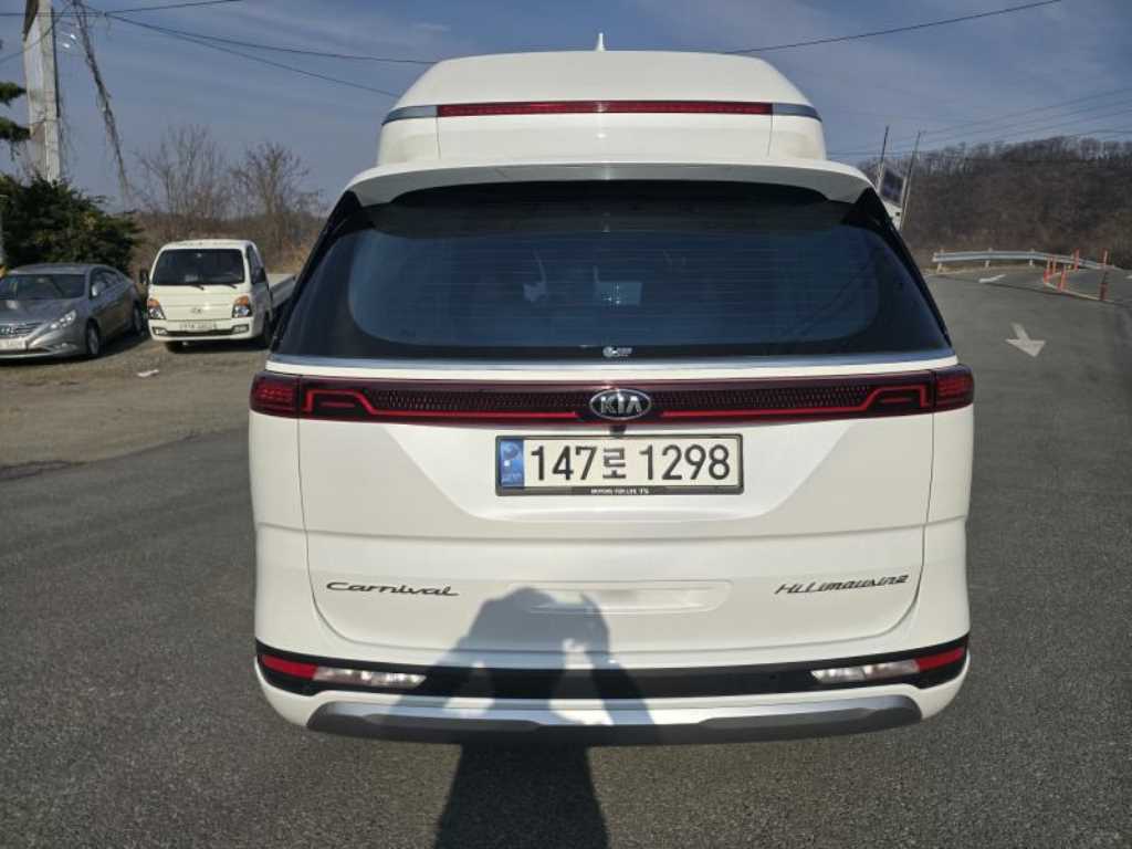 KIA Carnival - Vista 4