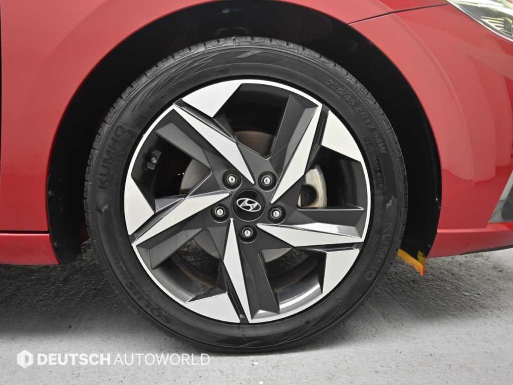 HYUNDAI Avante - Vista 6