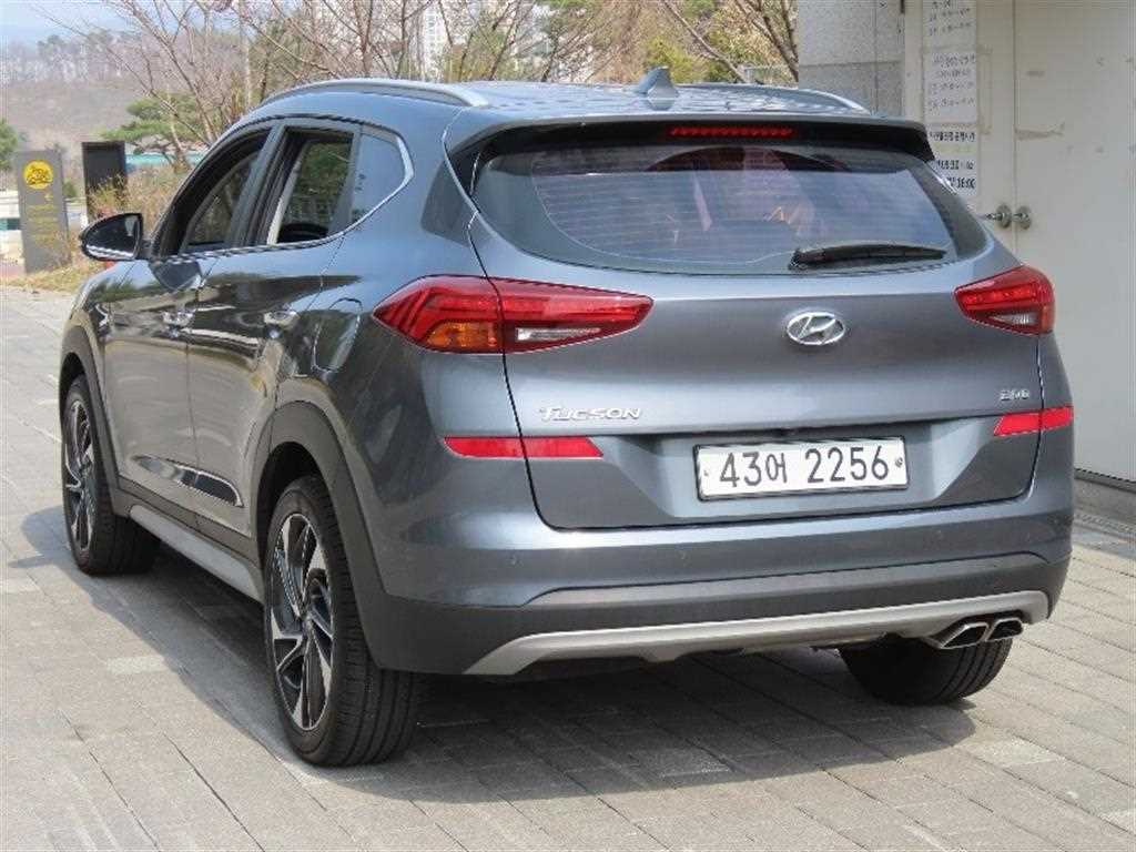 HYUNDAI Tucson - Vista 4