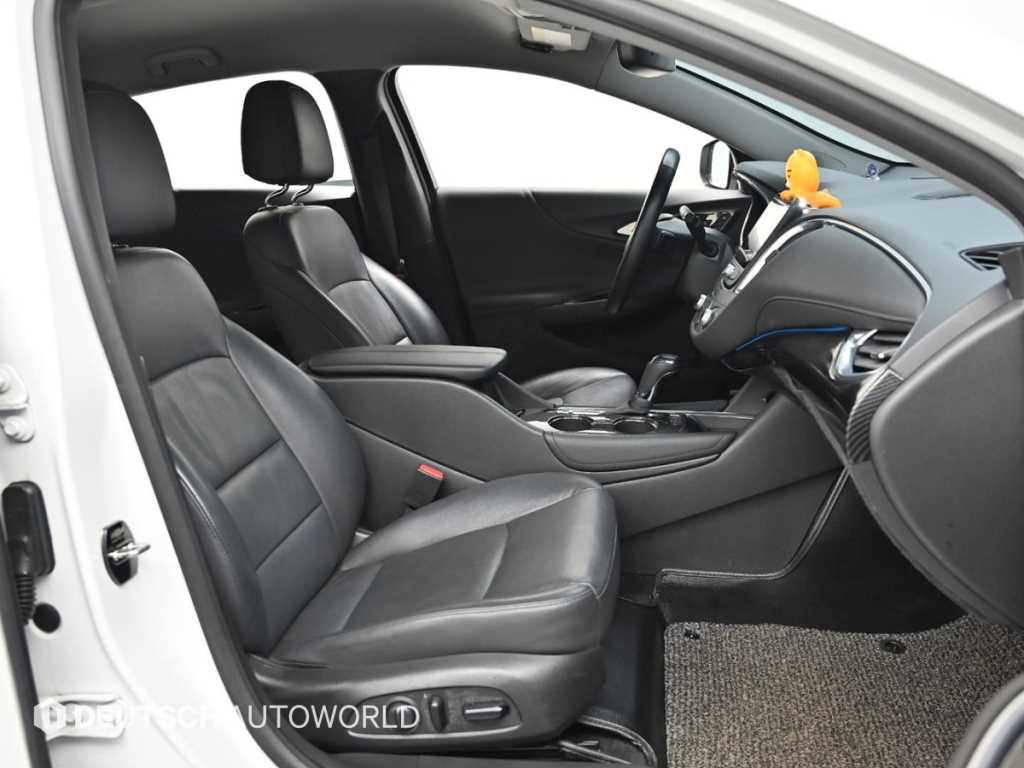 Chevrolet Malibu - Vista 10