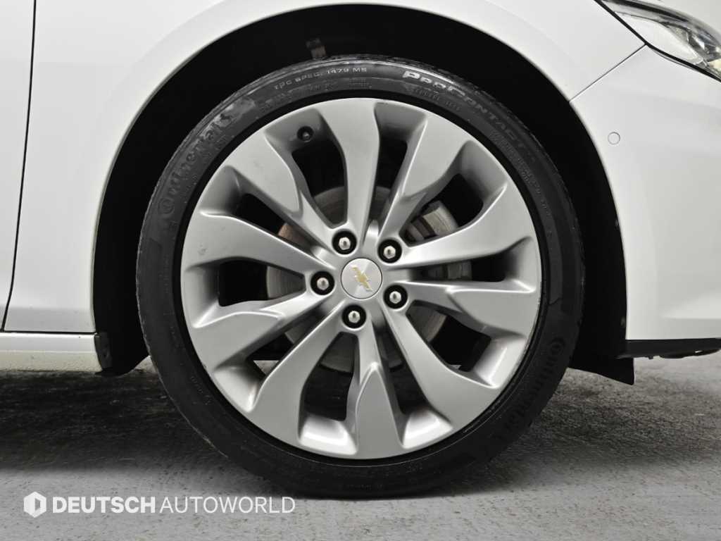 Chevrolet Malibu - Vista 5