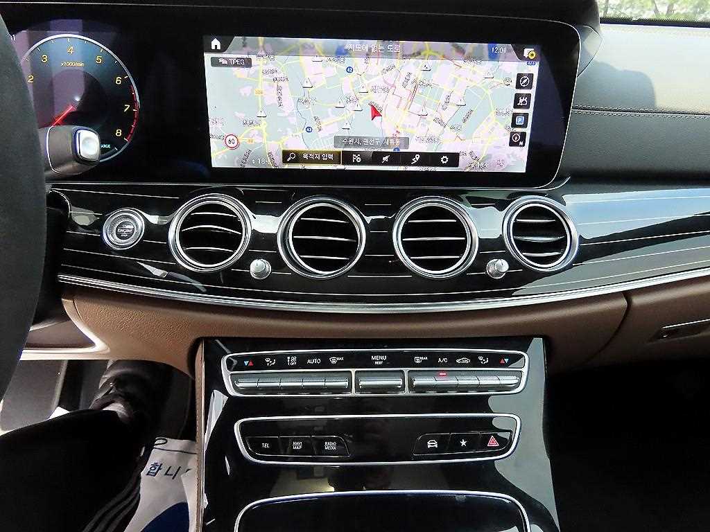 Mercedes Benz E class 2021 Negro - Importación desde Corea - HF Imports Iquique - Foto 13