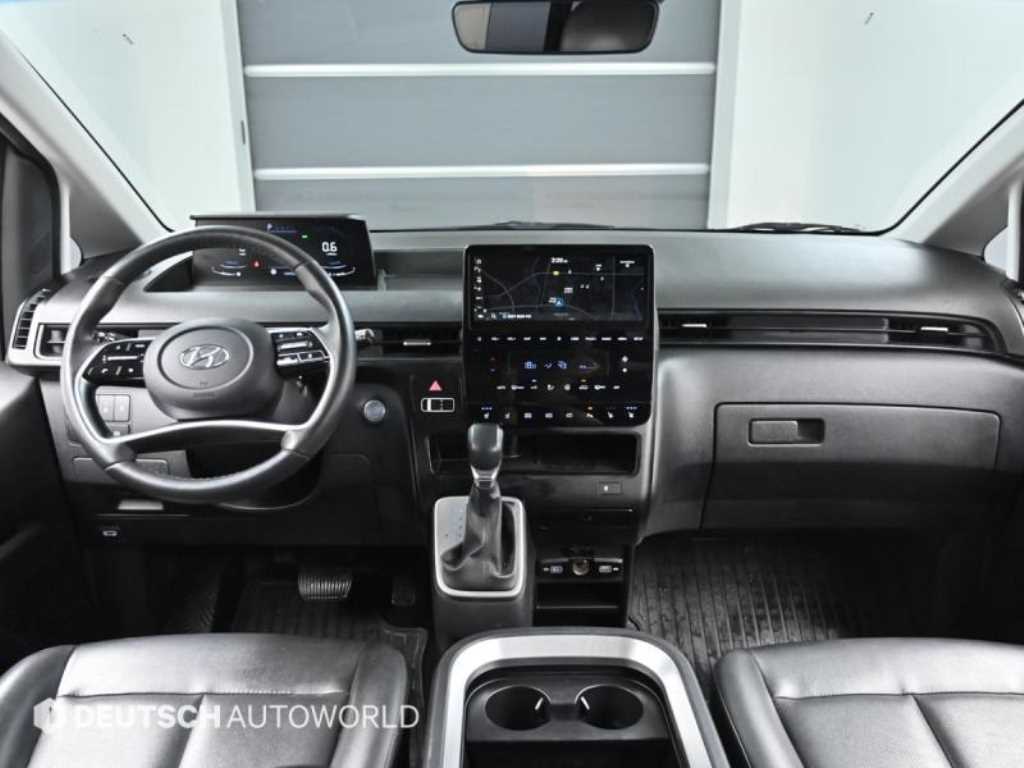 HYUNDAI Staria - Vista 7