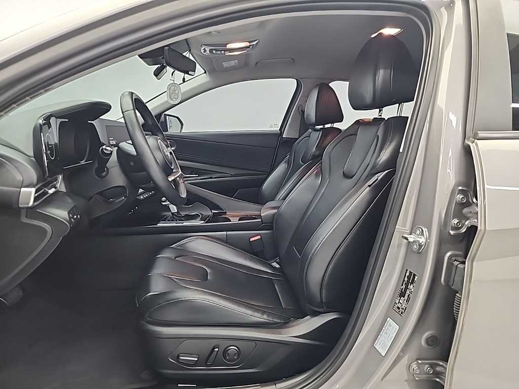 HYUNDAI Avante - Vista 11