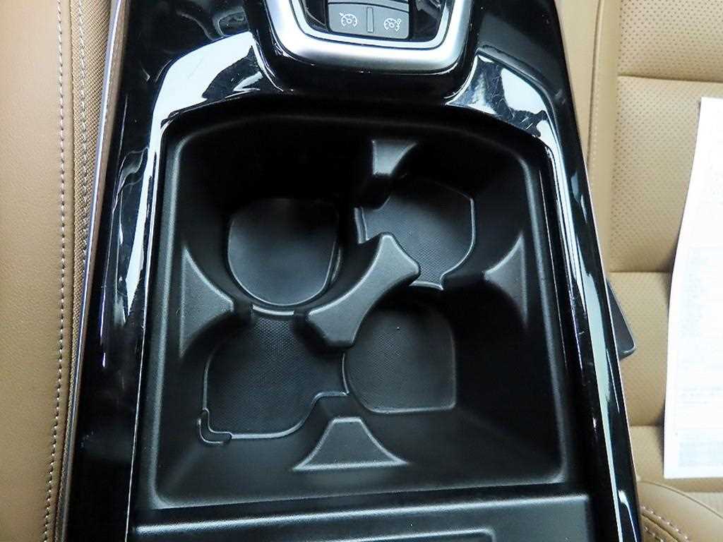 SAMSUNG QM6 2021 Blanco - Importación desde Corea - HF Imports Iquique - Foto 13