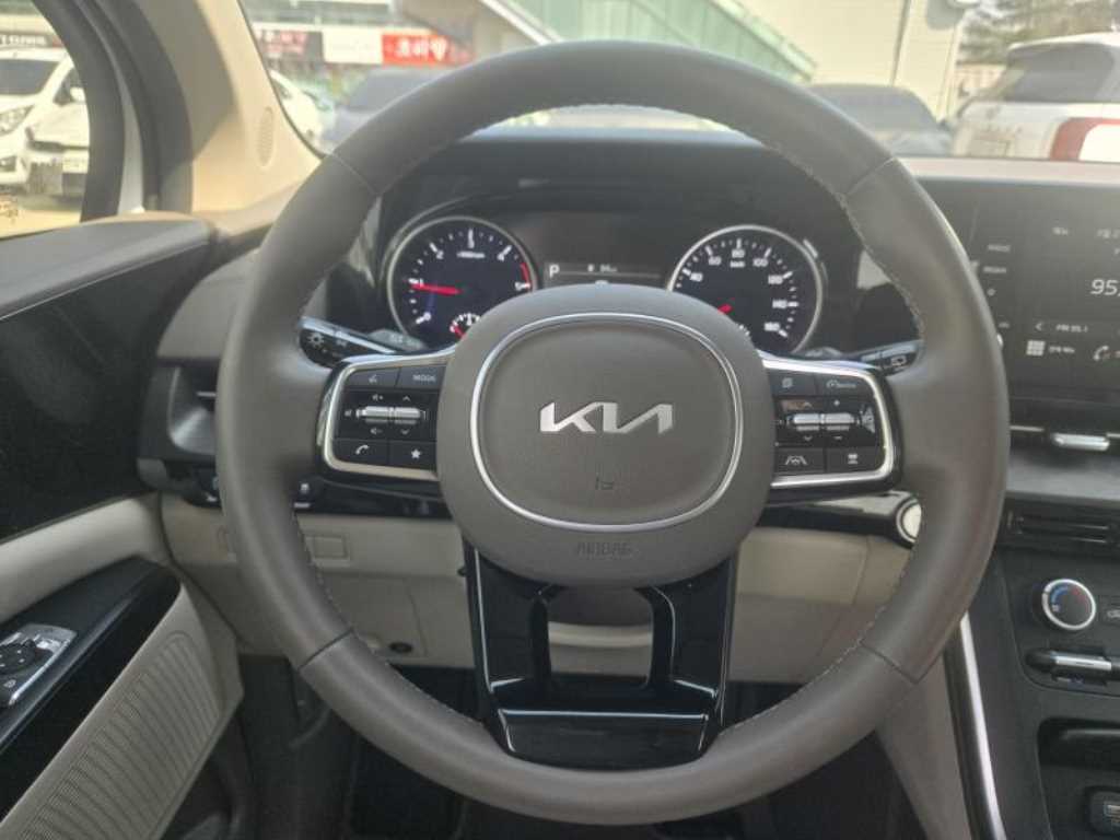 KIA Carnival 2023 Blanco - Importación desde Corea - HF Imports Iquique - Foto 13