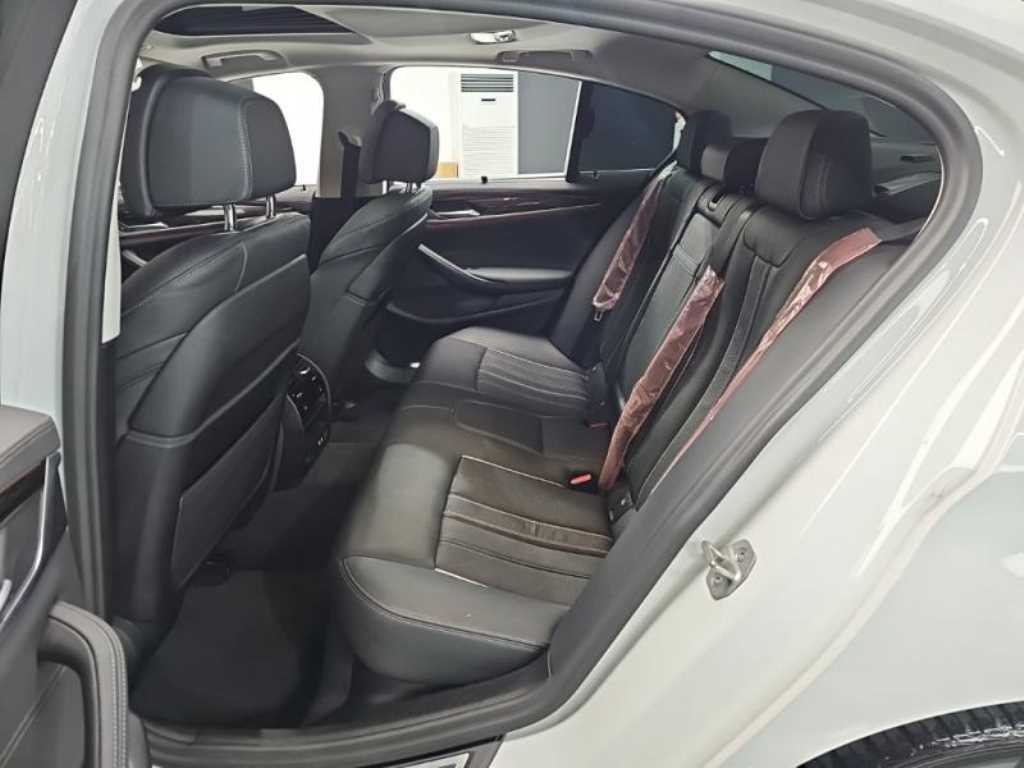 BMW 5 Series 2023 Blanco - Importación desde Corea - HF Imports Iquique - Foto 18