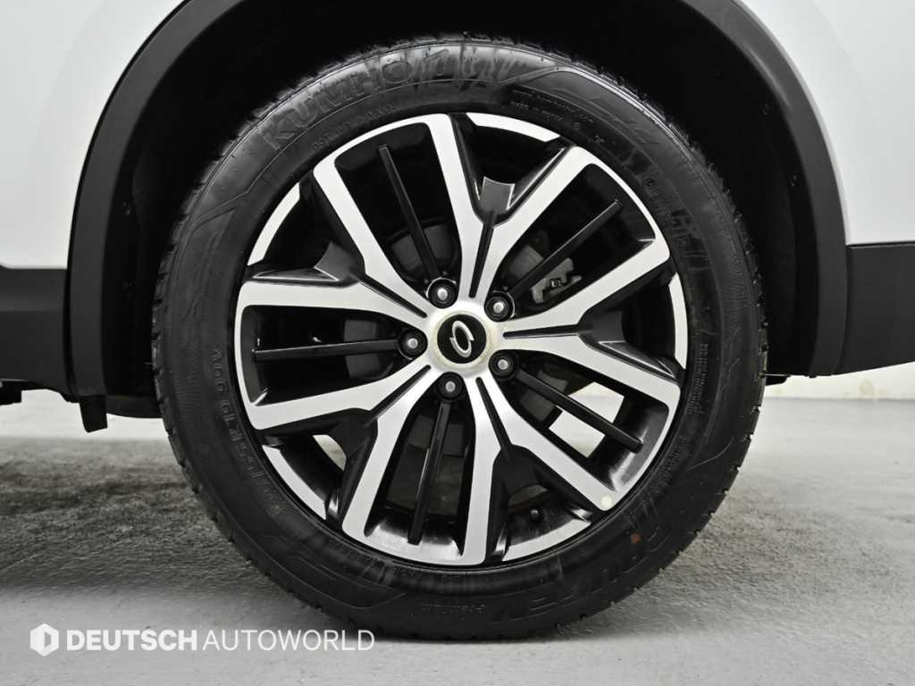 SAMSUNG QM6 - Vista 6