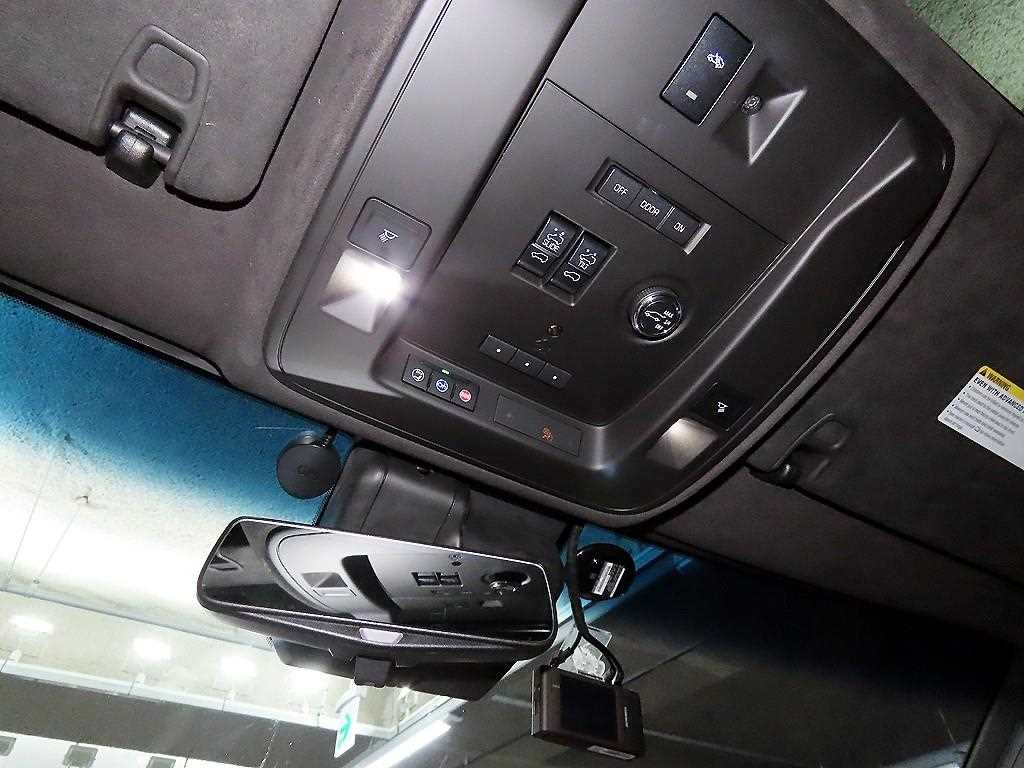 Cadillac Escalade 2017 Rojo - Importación desde Corea - HF Imports Iquique - Foto 13