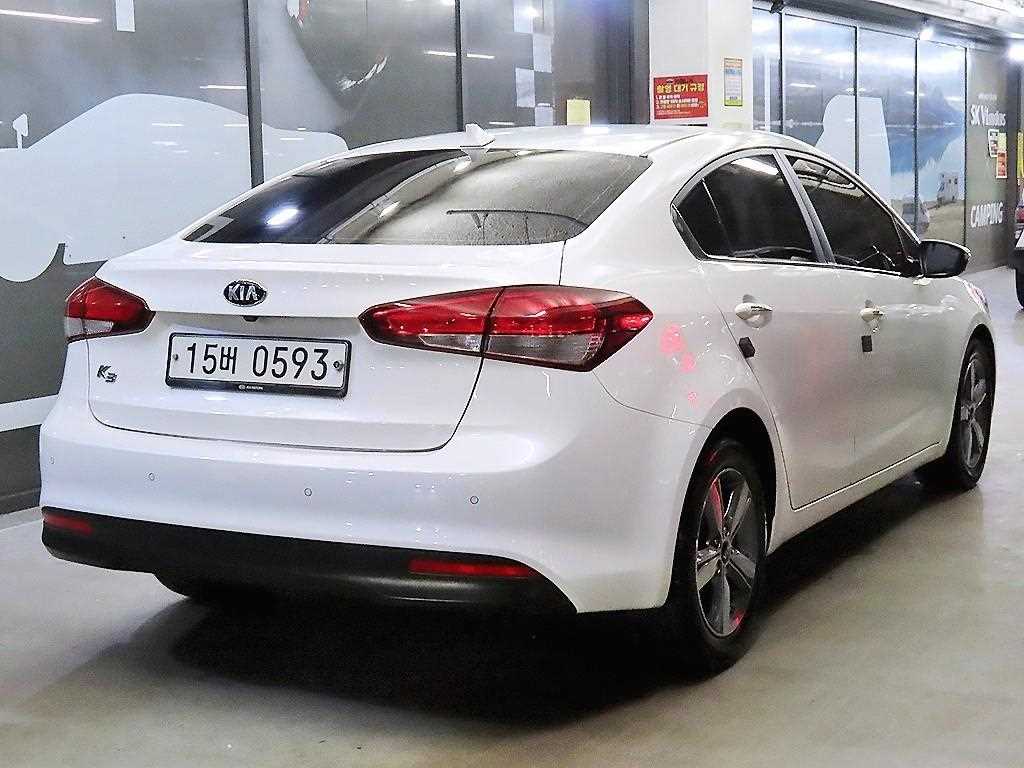 KIA K3 - Vista 4