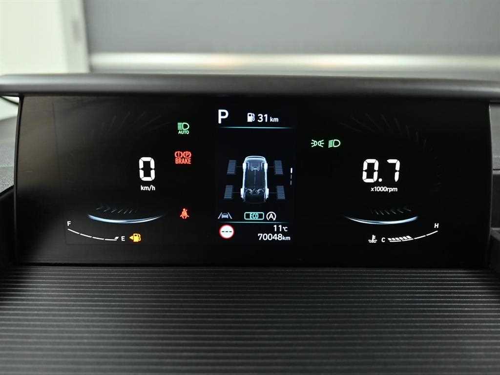 HYUNDAI Staria - Vista 7