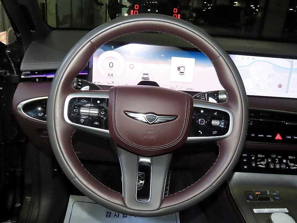 Genesis GV70 - Vista 8