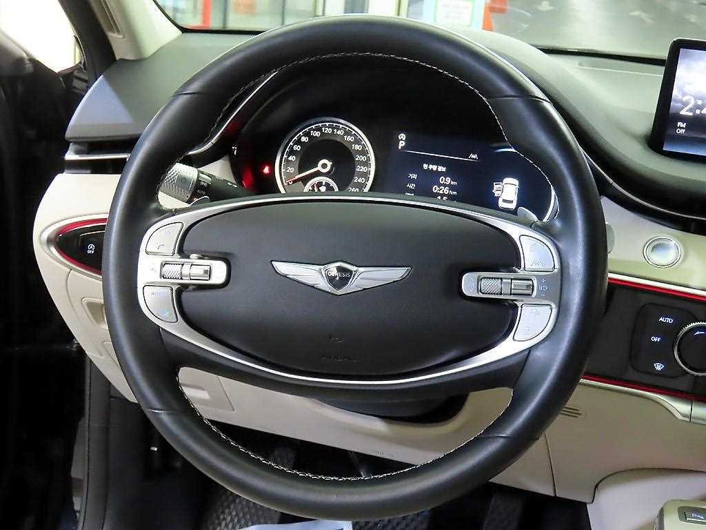 Genesis GV70 - Vista 8