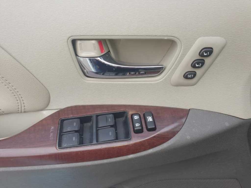 Toyota Siena 2016 Verde - Importación desde Corea - HF Imports Iquique - Foto 13