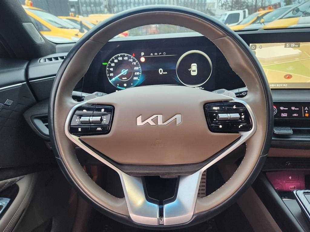 KIA K8 - Vista 12