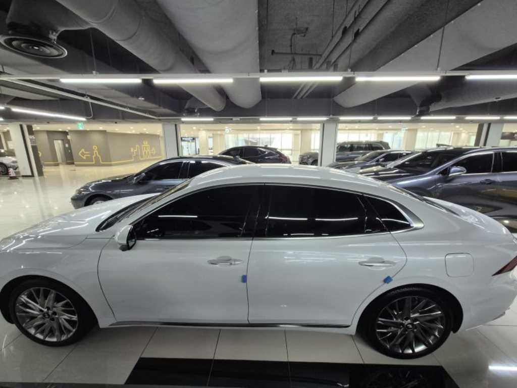 HYUNDAI Grandeur - Vista 3