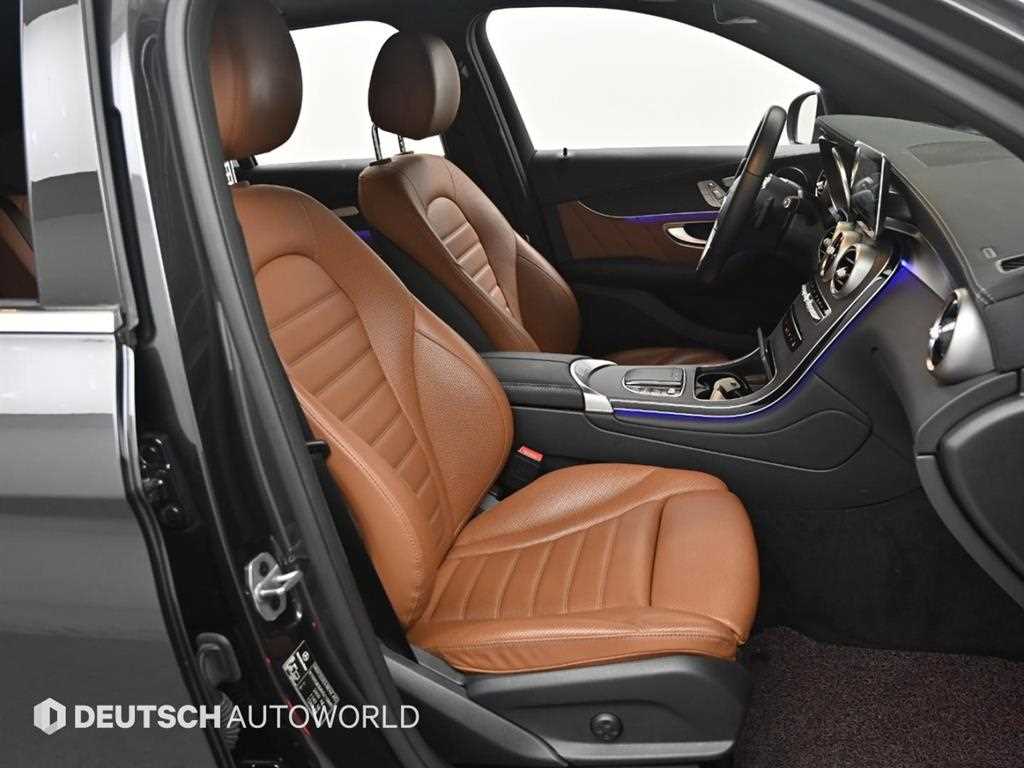 Mercedes Benz GLC Class - Vista 10