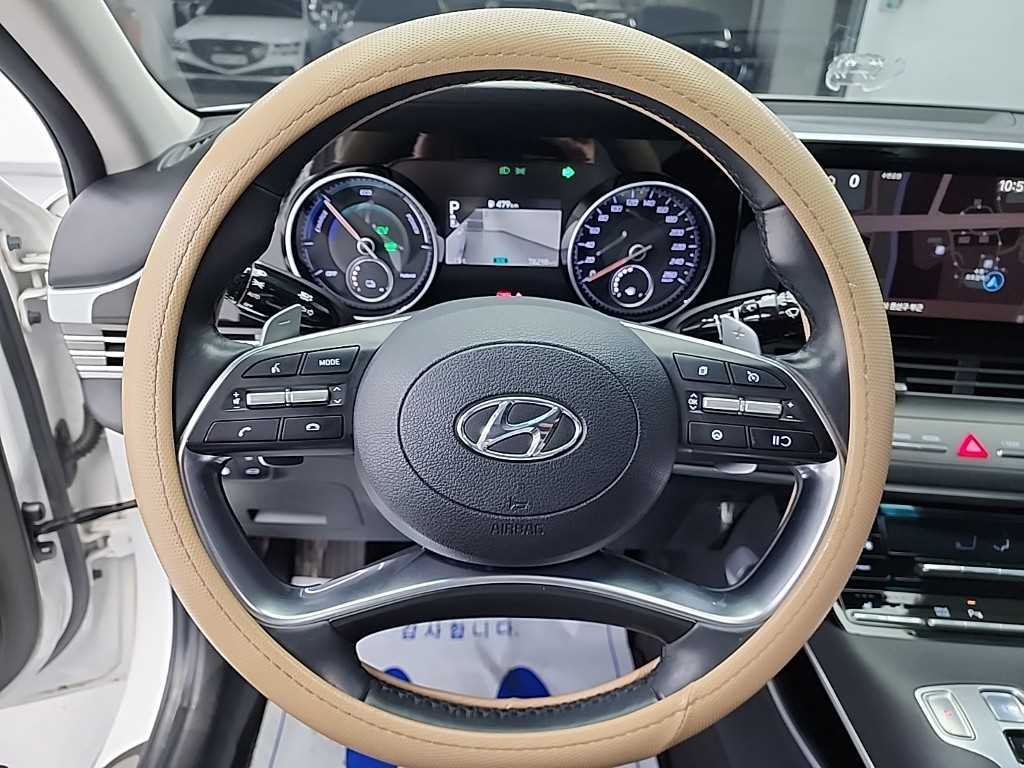 HYUNDAI Grandeur - Vista 9