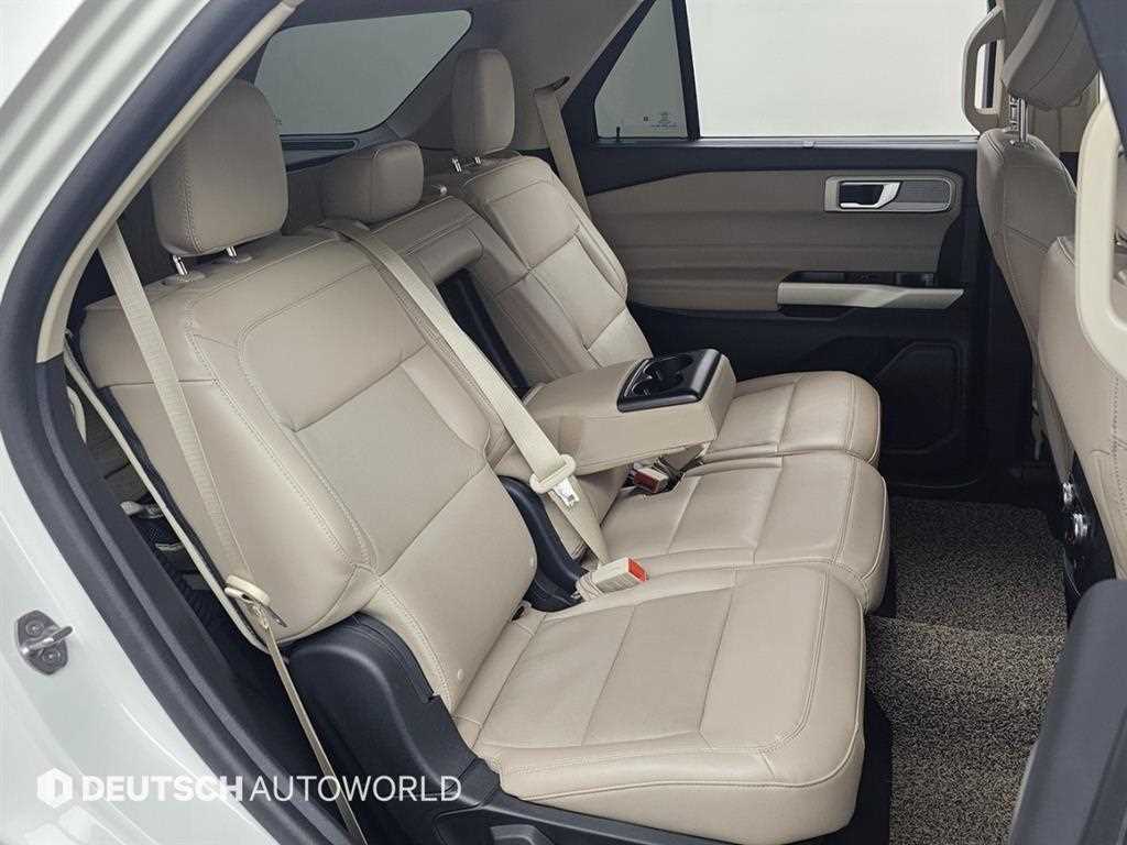 Ford Explorer - Vista 12