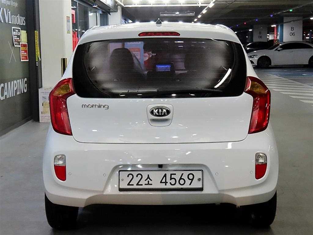 KIA Morning - Vista 5