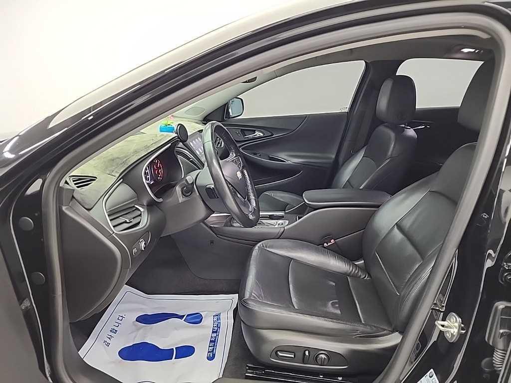 Chevrolet Malibu - Vista 11