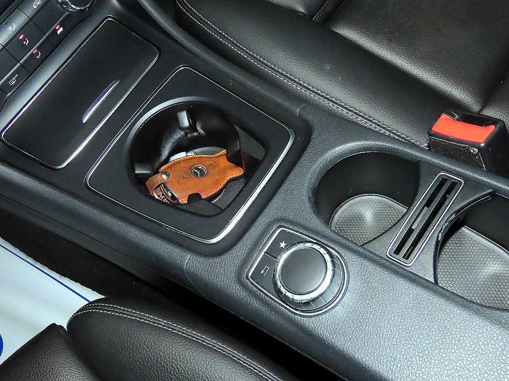 Mercedes Benz A Class 2018 Blanco - Importación desde Corea - HF Imports Iquique - Foto 13