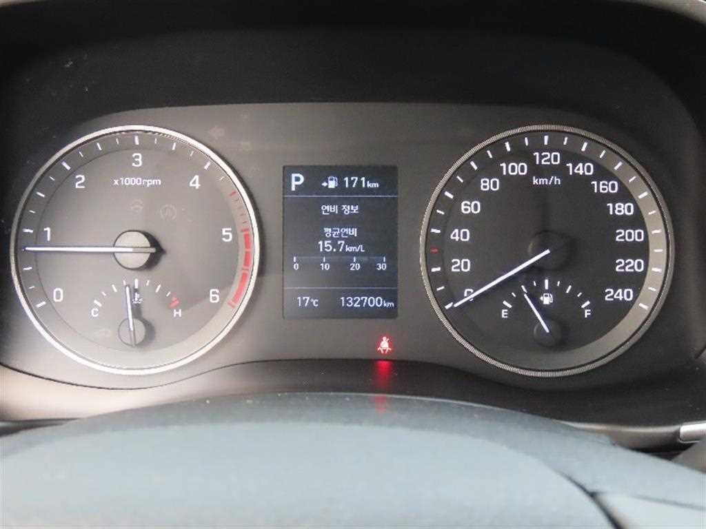 HYUNDAI Tucson - Vista 5