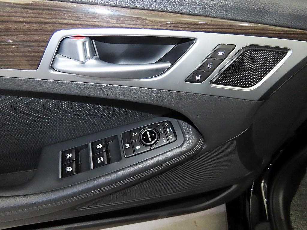 Genesis G80 2019 Negro - Importación desde Corea - HF Imports Iquique - Foto 13