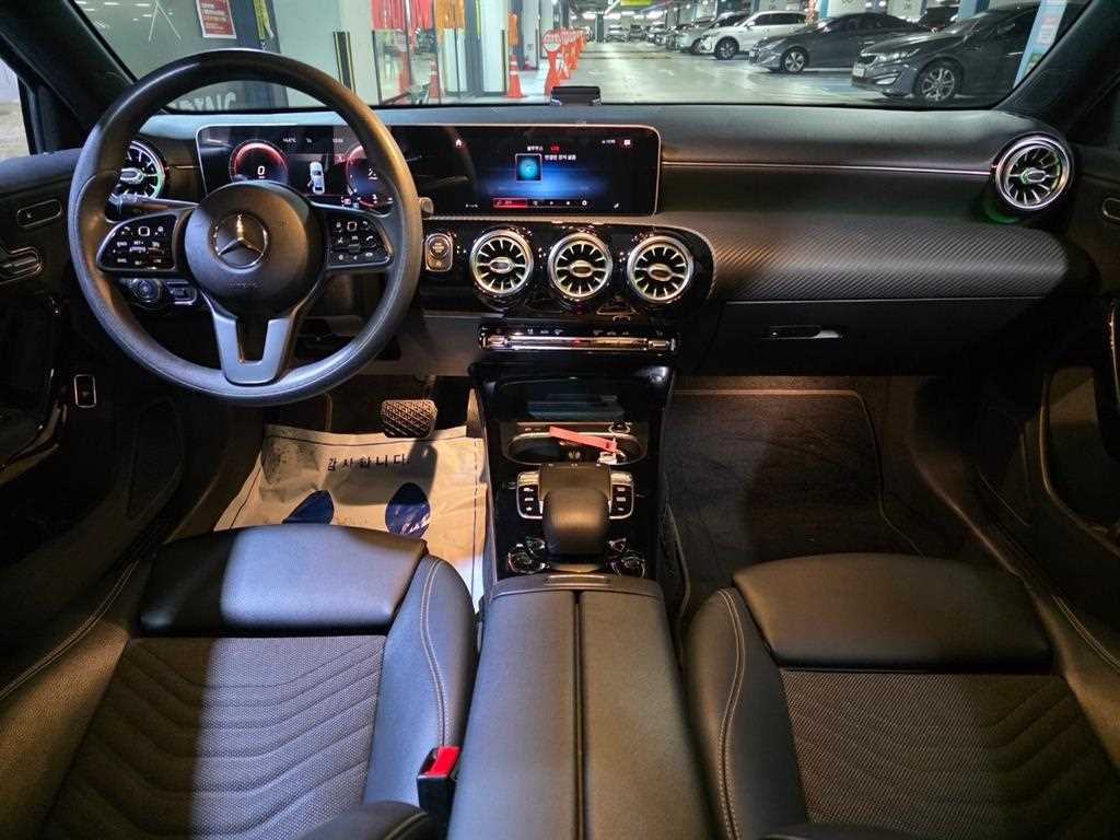 Mercedes Benz A Class - Vista 9