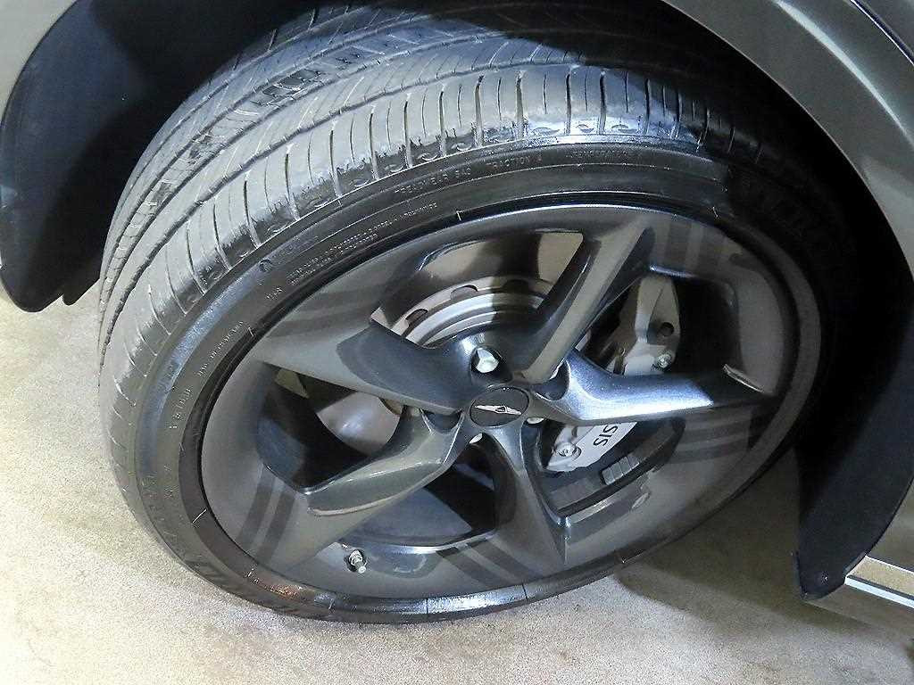 Genesis GV70 2025 Gris - Importación desde Corea - HF Imports Iquique - Foto 20