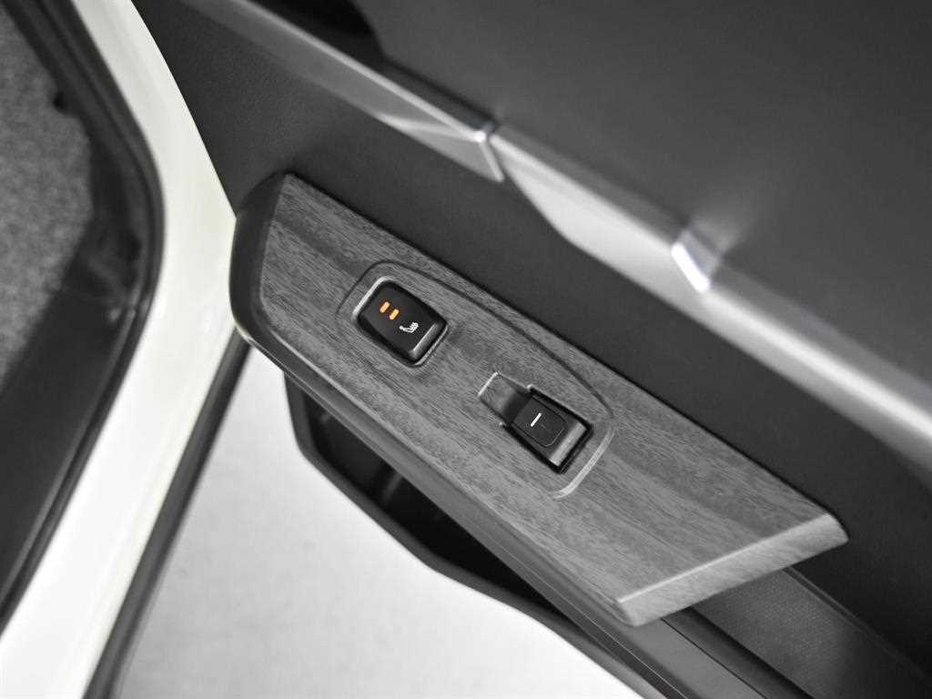 Ssangyong Torres 2023 Blanco - Importación desde Corea - HF Imports Iquique - Foto 16