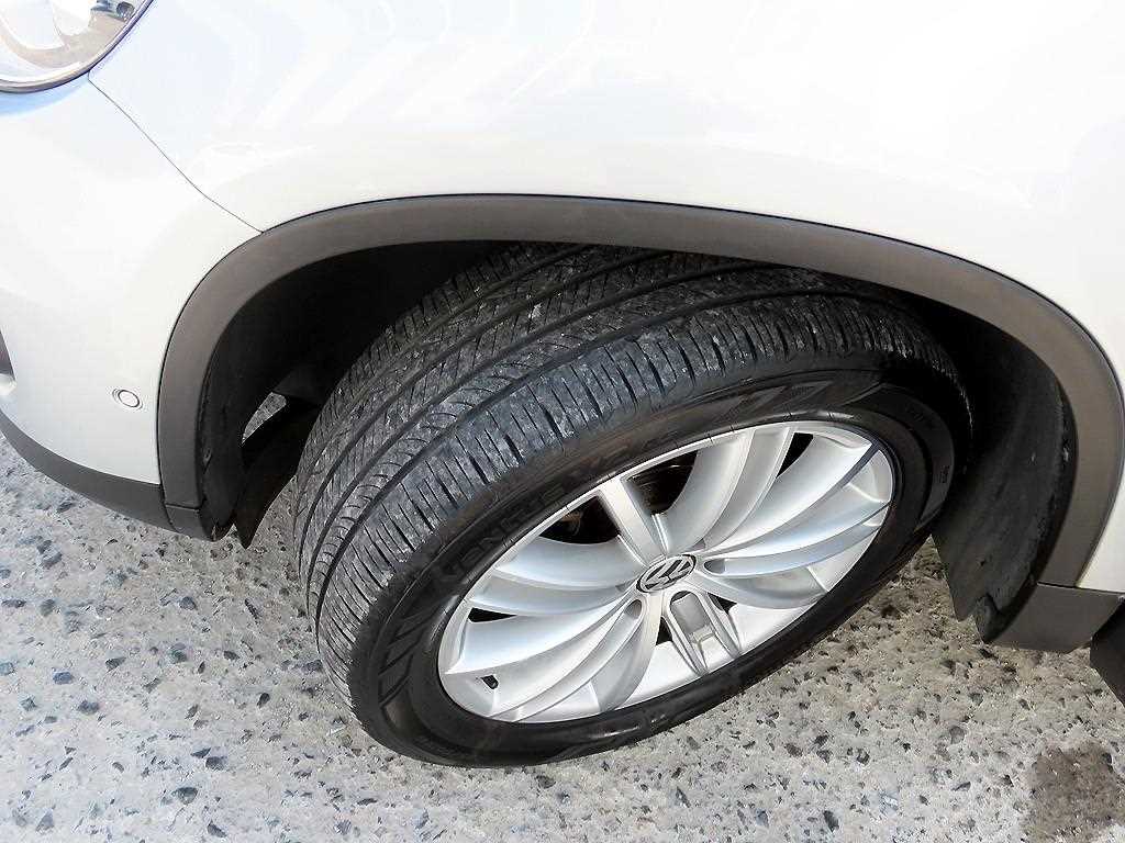 Volkswagen Tiguan 2015 Plateado - Importación desde Corea - HF Imports Iquique - Foto 20