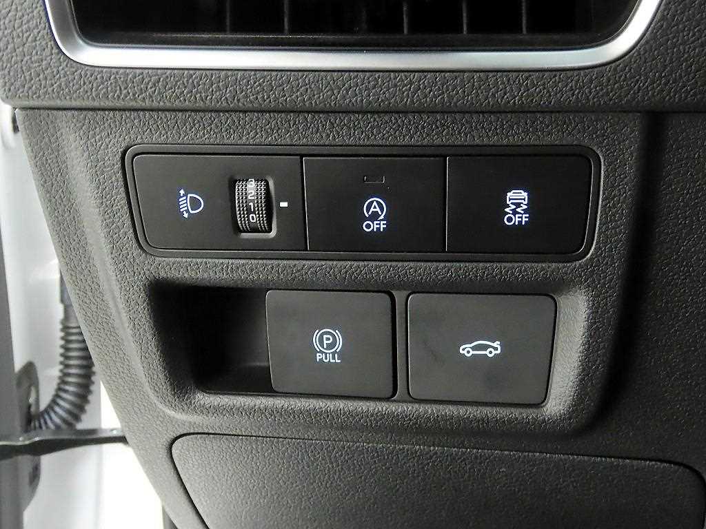 HYUNDAI Sonata - Vista 12