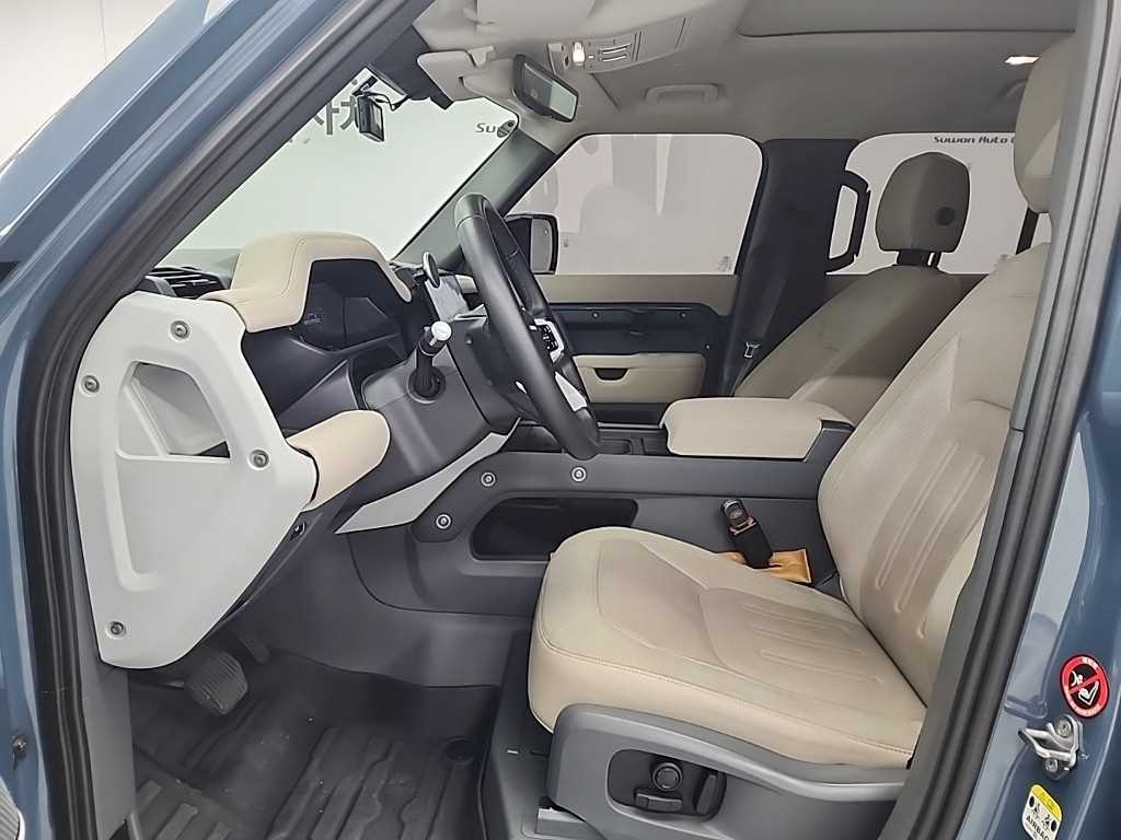 Land Rover Defender - Vista 11