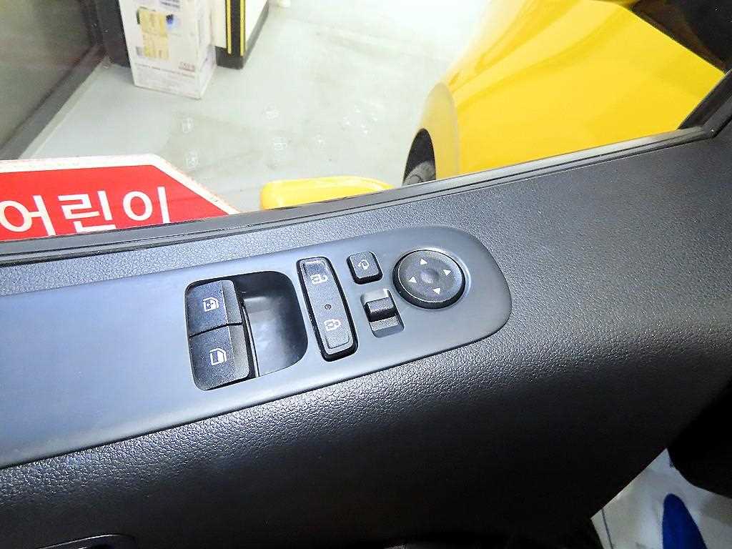 HYUNDAI Staria - Vista 12