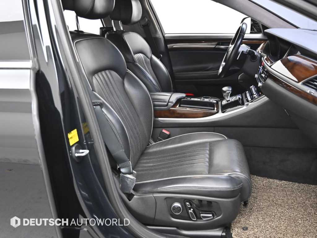 Genesis EQ900 - Vista 10