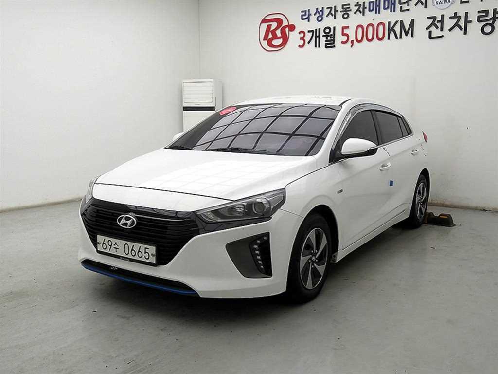 HYUNDAI Ioniq - Vista 2