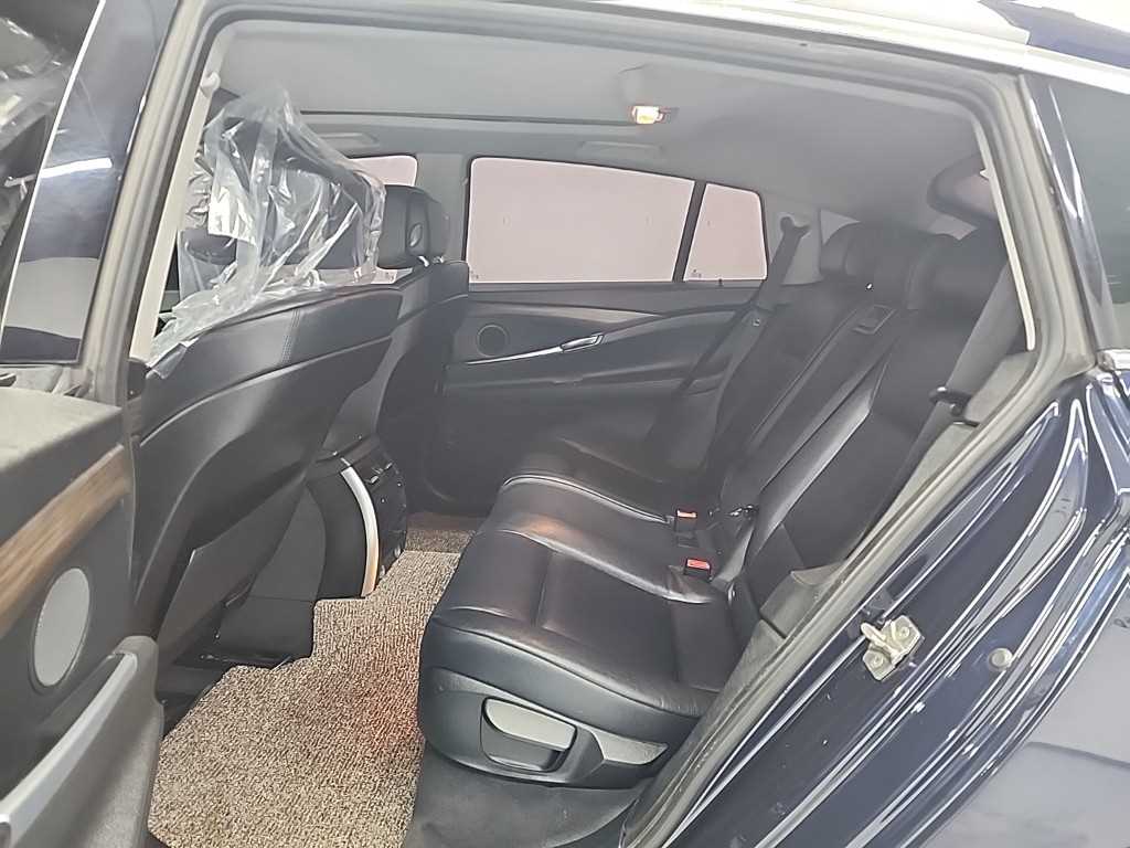 BMW Gran Turismo - Vista 12