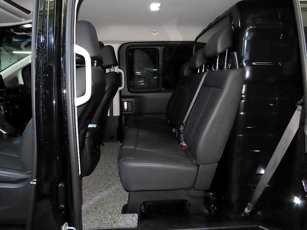 HYUNDAI Staria - Vista 7