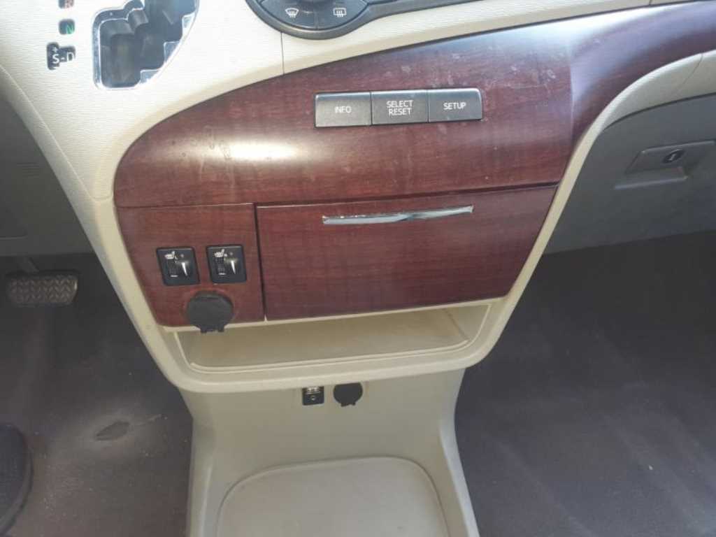 Toyota Siena 2016 Verde - Importación desde Corea - HF Imports Iquique - Foto 15