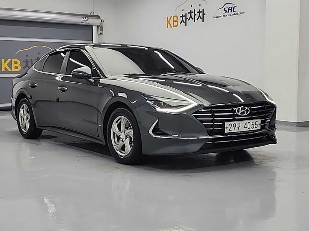 HYUNDAI Sonata - Vista 4