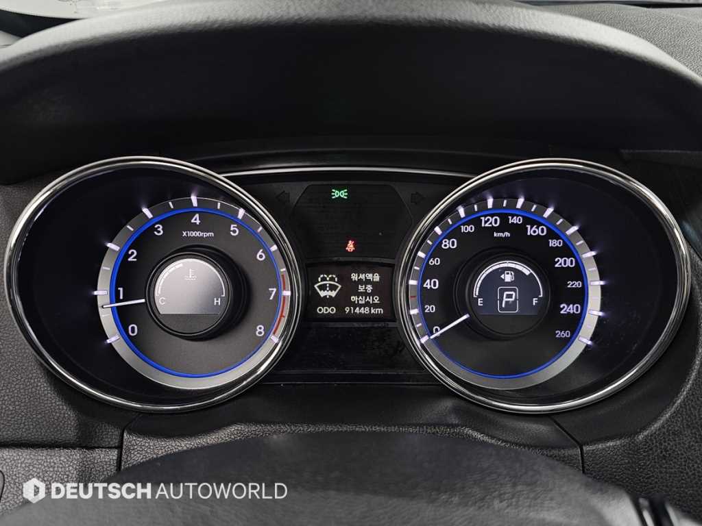 HYUNDAI Sonata - Vista 9