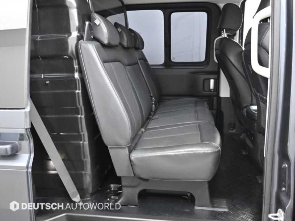 HYUNDAI Staria - Vista 12