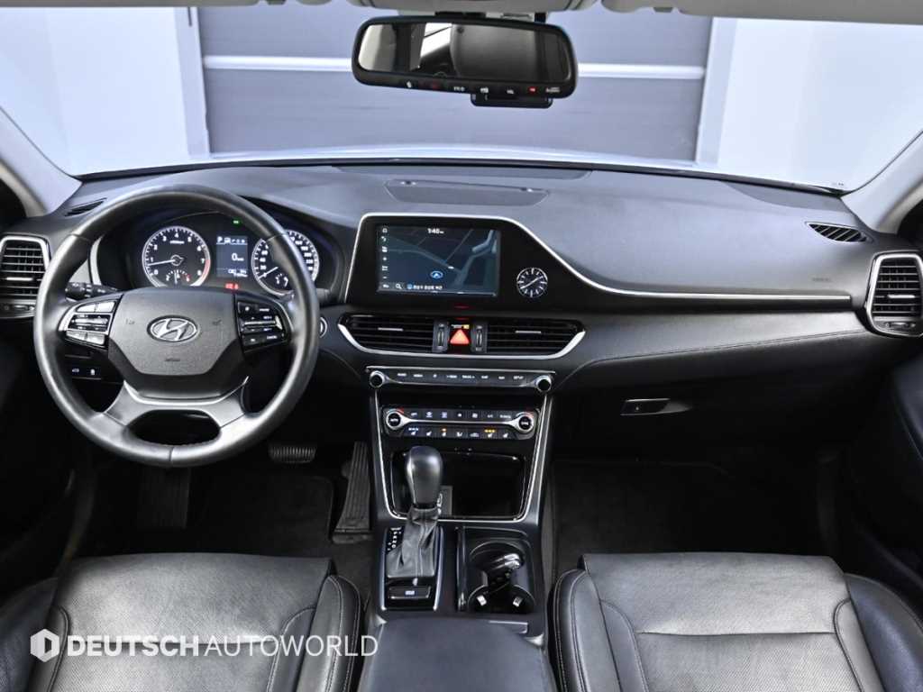 HYUNDAI Grandeur - Vista 7